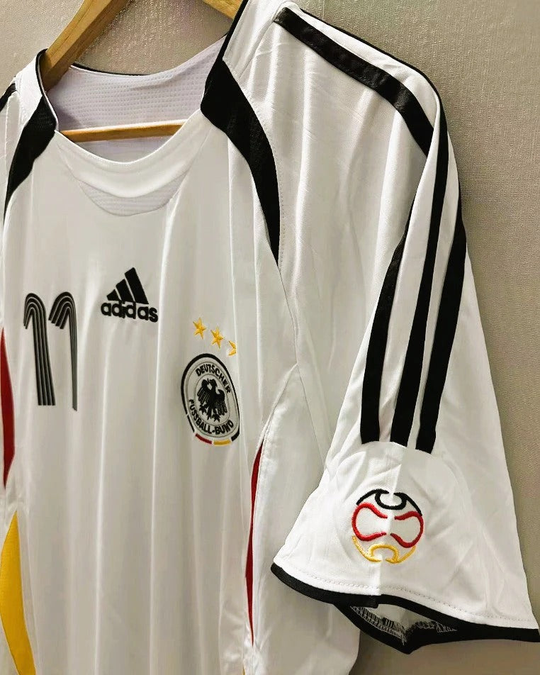 Germany 06/07 Home Retro Shirt - KLOSE #11 (+Patches)