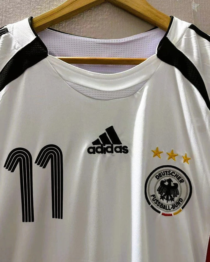 Germany 06/07 Home Retro Shirt - KLOSE #11 (+Patches)