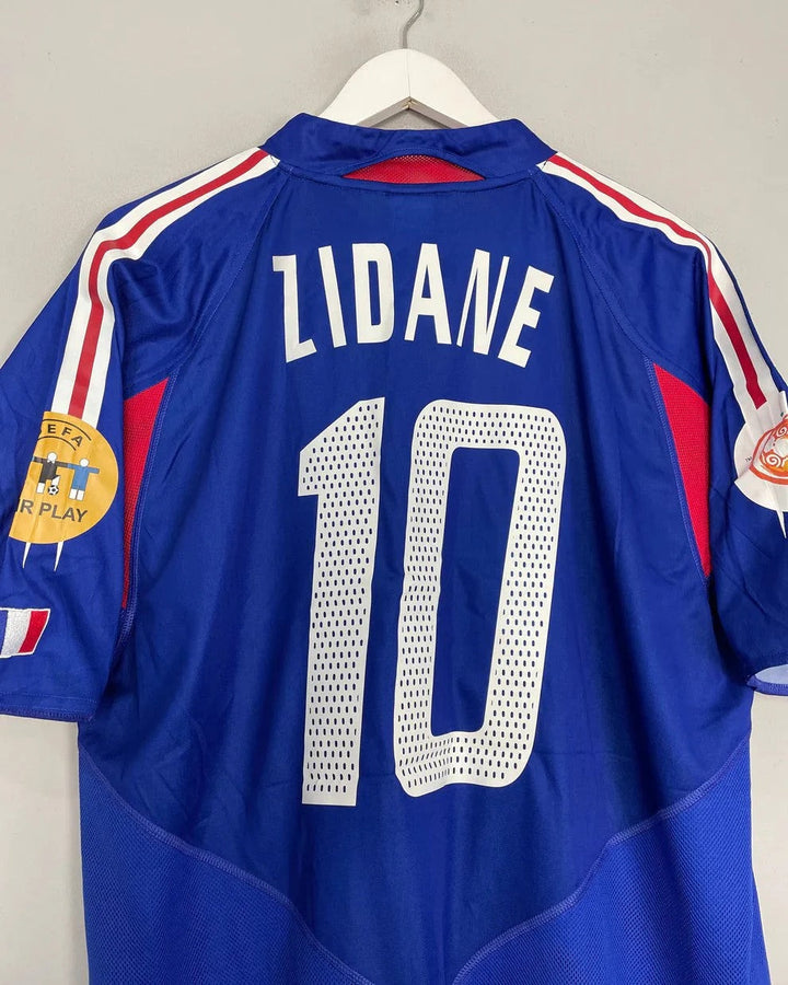 France 04/05 Home Retro Shirt - ZIDANE #10 (+Patches)