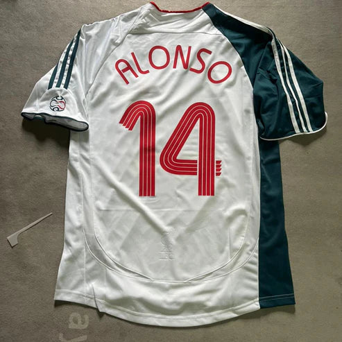 Liverpool 06/07 Retro Third Shirt - Xabi Alonso #14