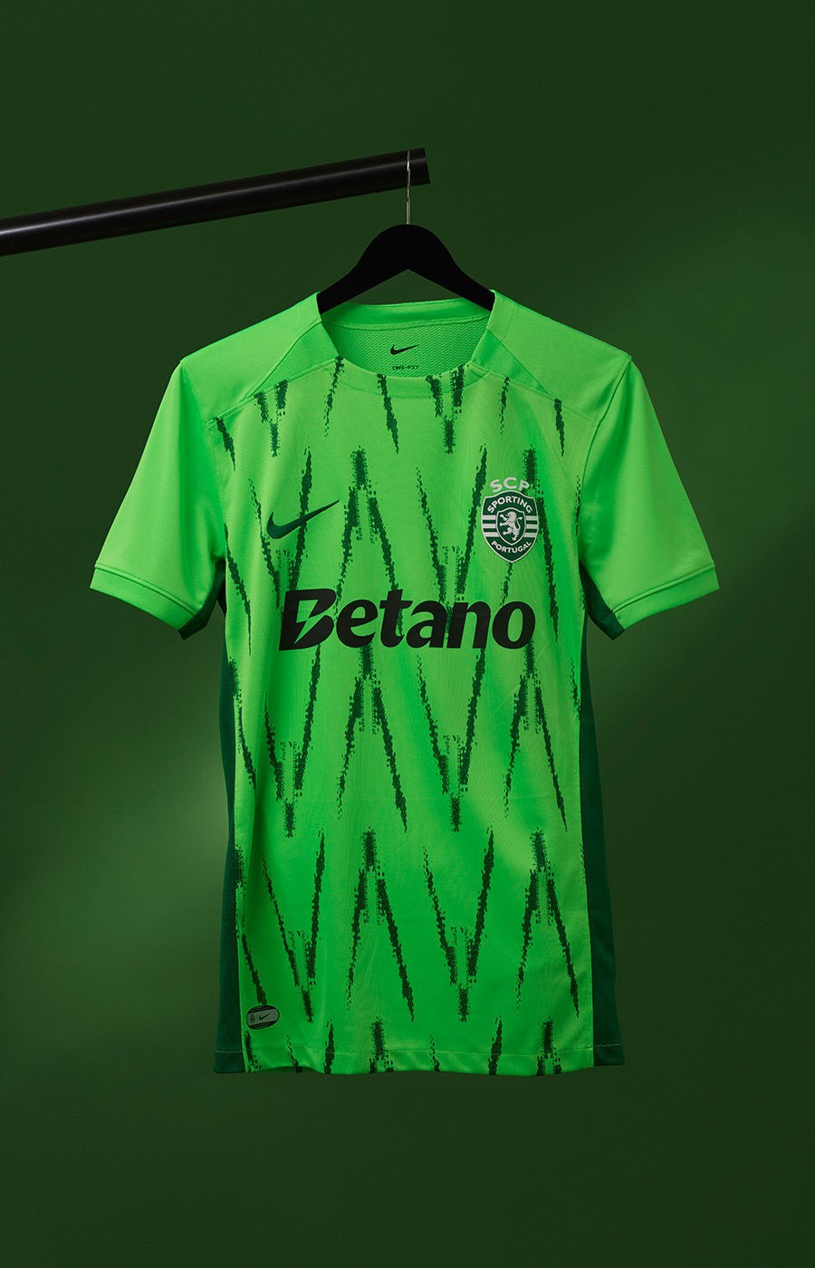 Sporting 2024/25 Third Shirt